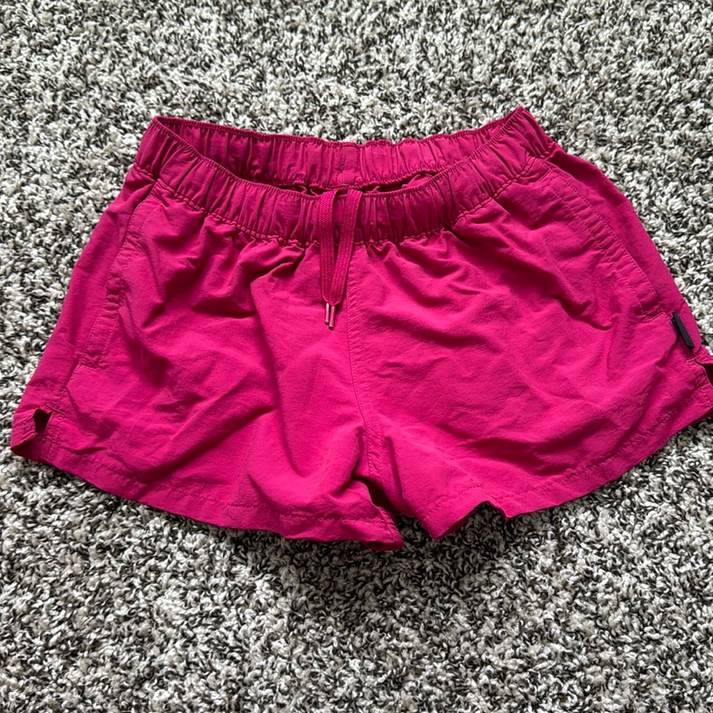 Patagonia fuchsia XS shorts